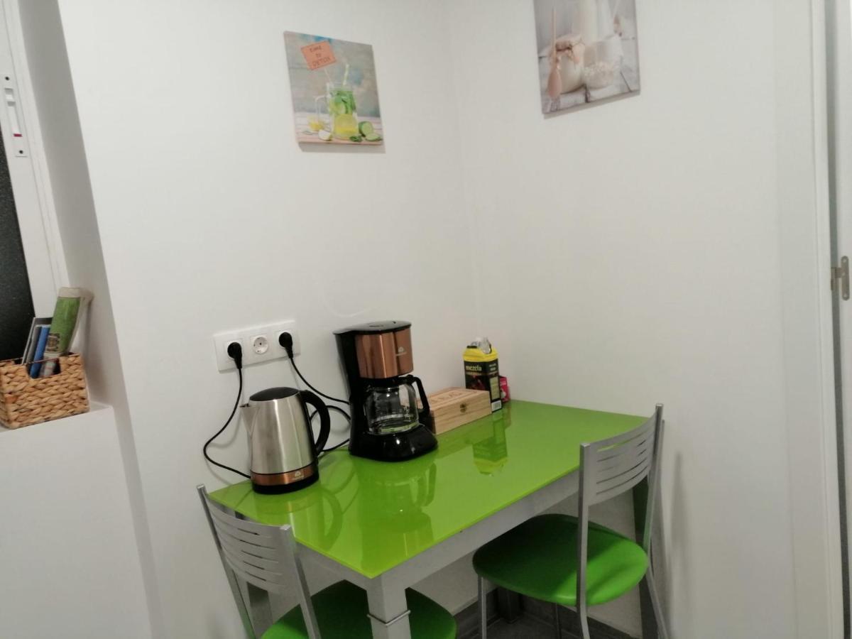 Room In The Center Of Alicante! Eksteriør billede